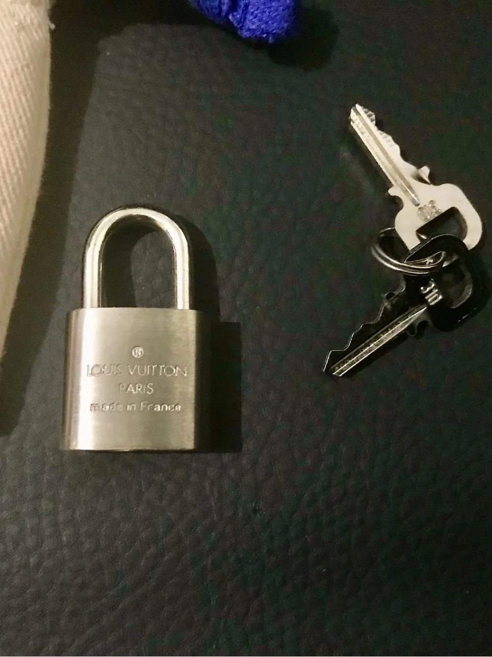 Louis Vuitton Silver Lock & 2 Keys